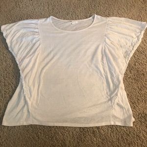 Gap wing sleeved top